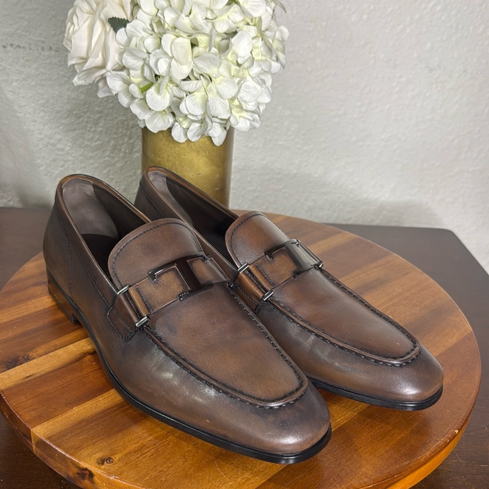 TOD’S Timeless Loafers in Leather Size 8.5